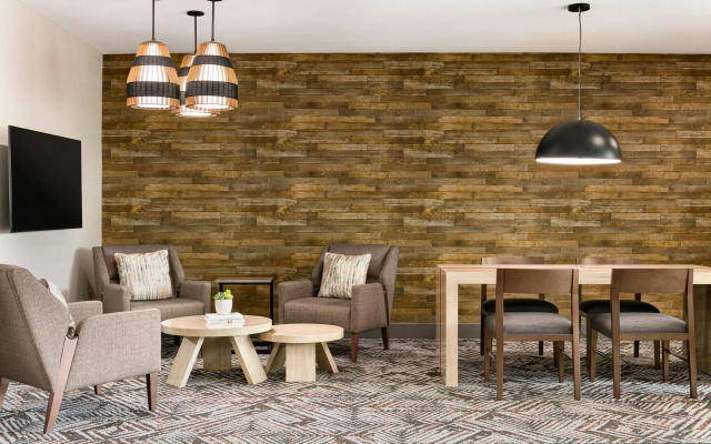 Candlewood Suites Springfield