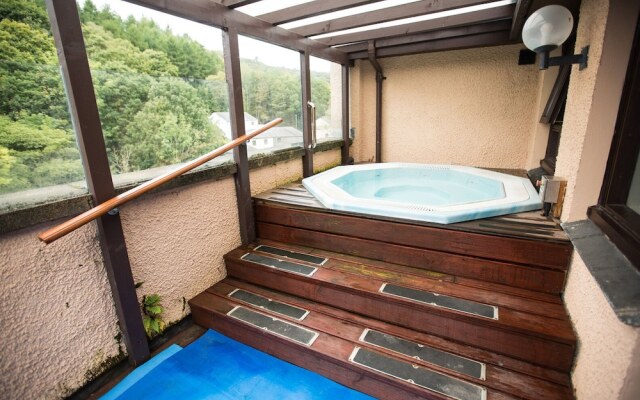 Whitewater Spa & Leisure Club