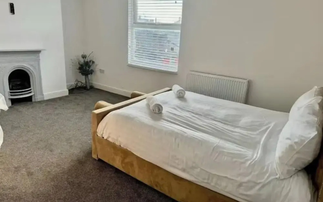 100 Aigburth