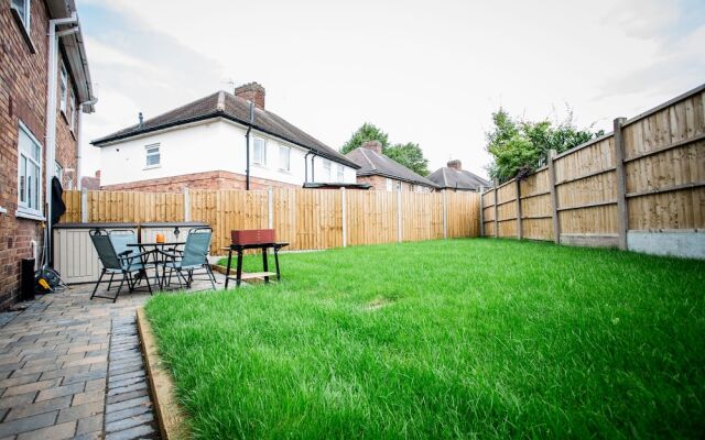 Entire House Tamworth