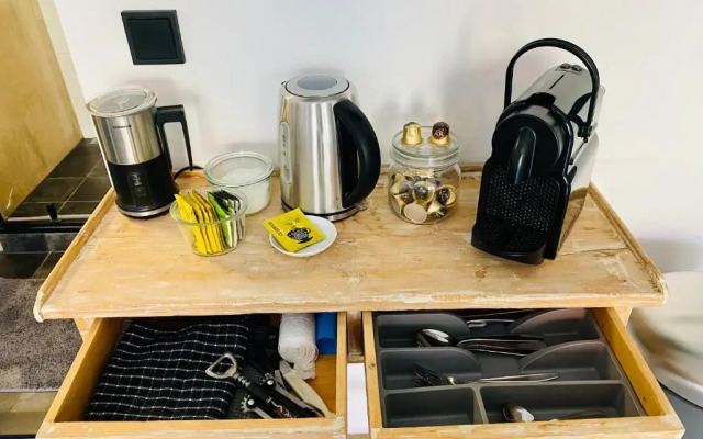 Comfortable private patio room