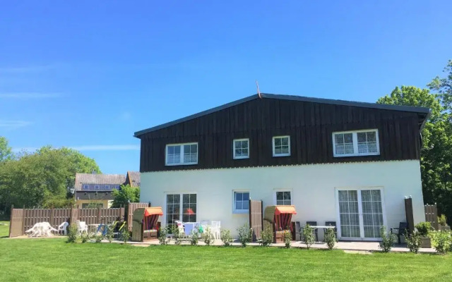 Ferienwohnung 3, EG, Hof zur Sonnenseite Fehmarn