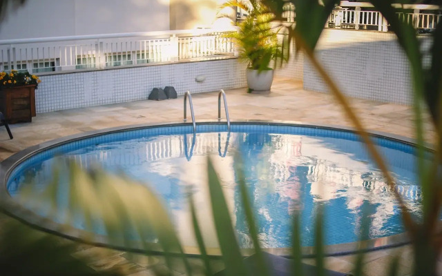 Crystal Residence Hotel