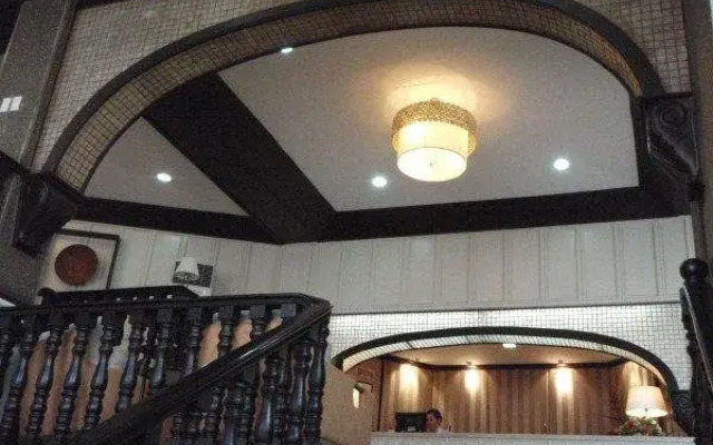 Iriga Plaza Hotel