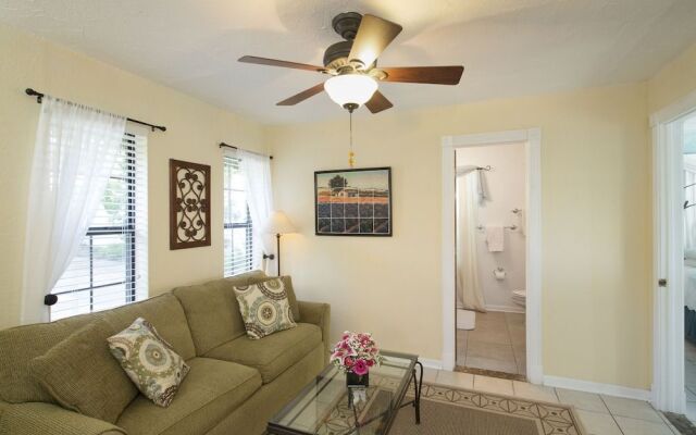 The Lakehouse Bed & Breakfast