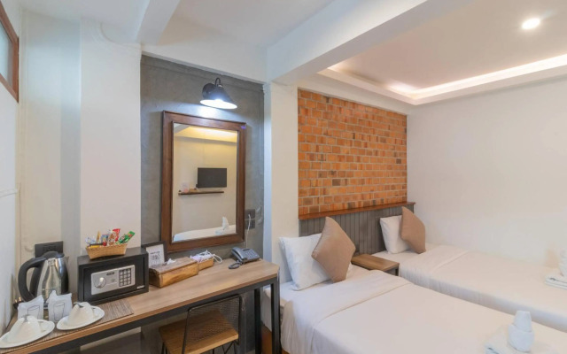 The Old City Wall Inn