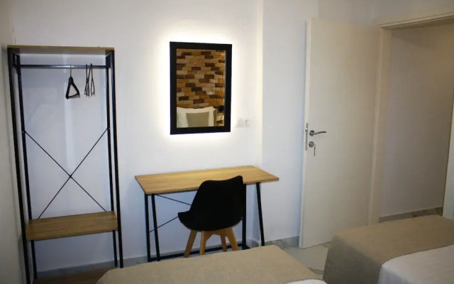Salonikiou Beach Deluxe Apartments