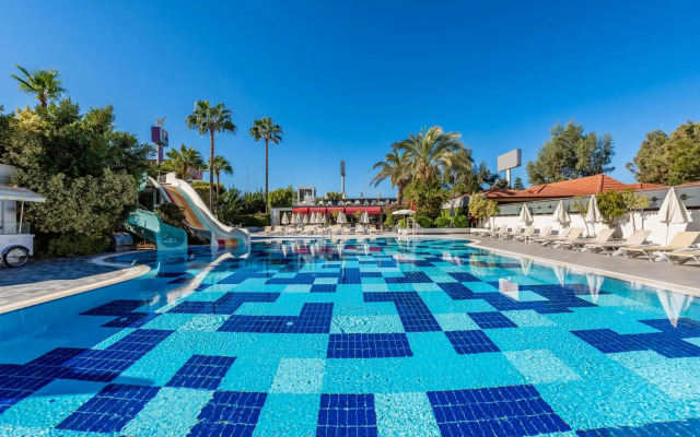 White City Beach - Adults Only