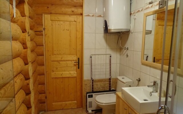 Podlipje Estate With Sauna