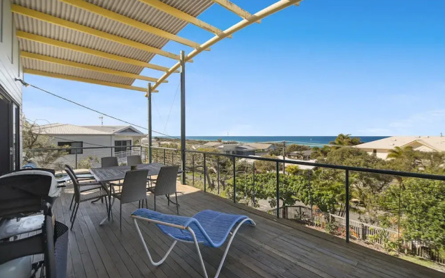 Peregian Beach House - 2/22 Avocet Parade
