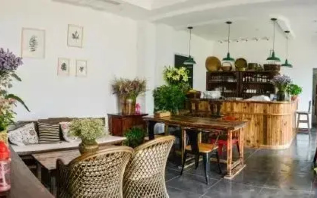 Tonglu Sheyu Country House