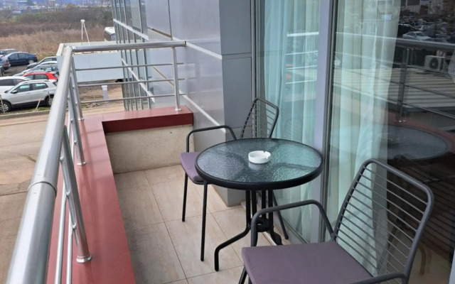 City Hotel