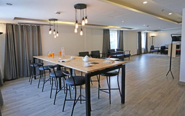 OYO Townhouse 015 Lajpat Nagar