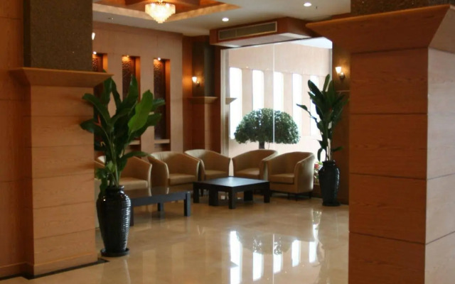 The Rich Hotel