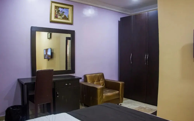 Sweet Season Luxury Suites