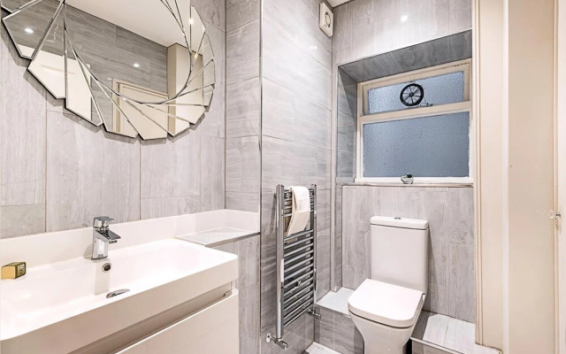 Beautiful Two Bedroom Abode in Notting Hill