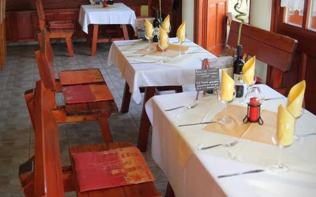 Bajor Panzio Aparthotel Restaurant - Adults Only