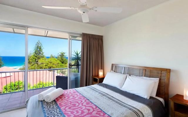 12 Cascades Top Floor Apartment In Prime Position