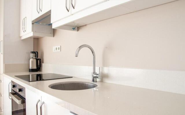 Superb Flat Near Sea With Shared Pool in Cesme