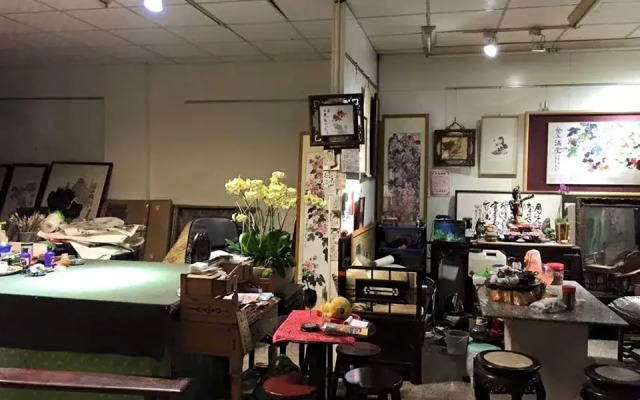 Jiji Art Backpackers Hostel