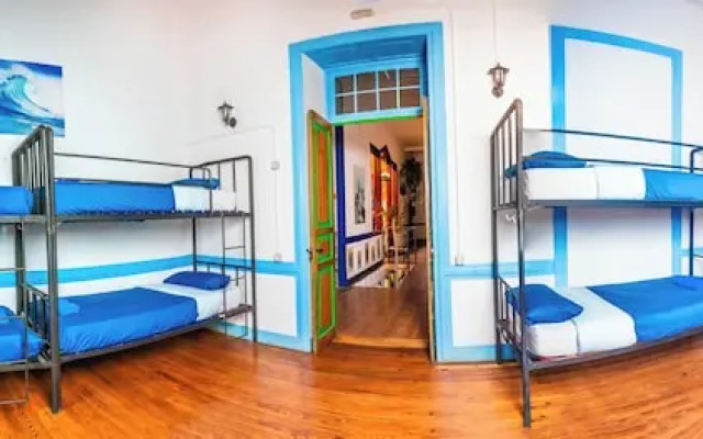 Atlantis Surf Hostel