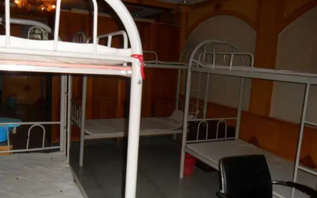 Jinri Friendship Apartment Hongjialou Road