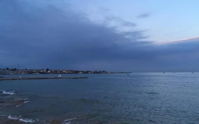 Xiaodong Fisherman House