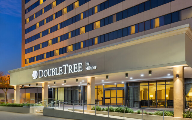 DoubleTree by Hilton Houston Medical Center Hotel & Suites