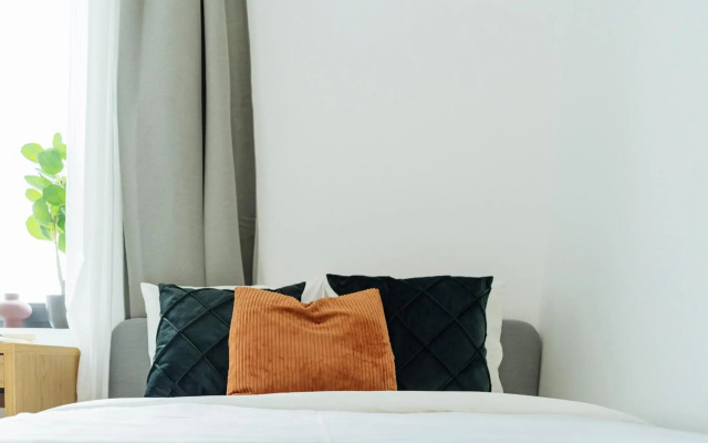 Sunny 2BR Flat - Top Location - Amazing Balcony