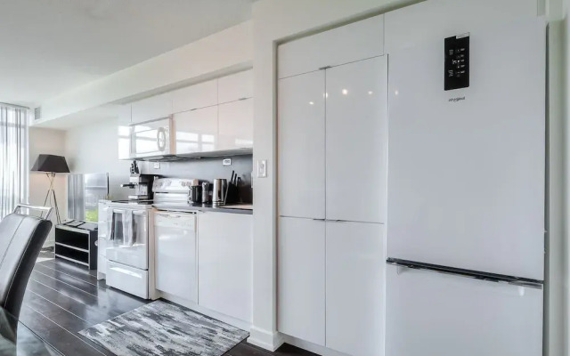 Luxury Waterfront City Place Condo