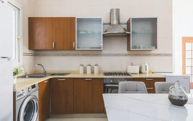 Charmant Appartement au Cœur d'Hydra