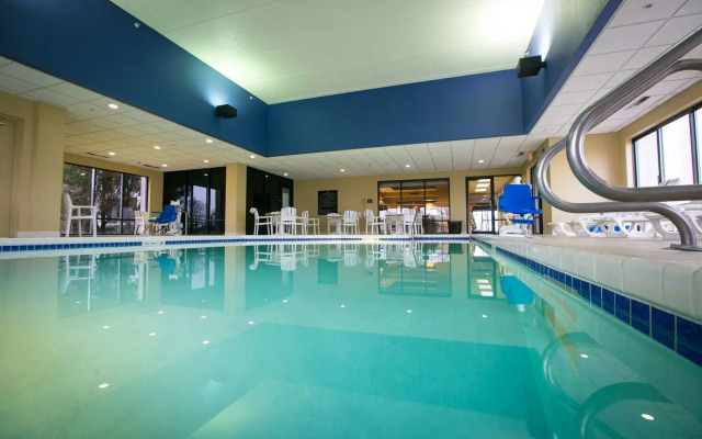 Spark by Hilton Green Bay