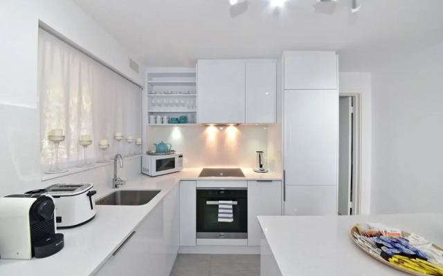 Cottesloe Beach Pines Apartment