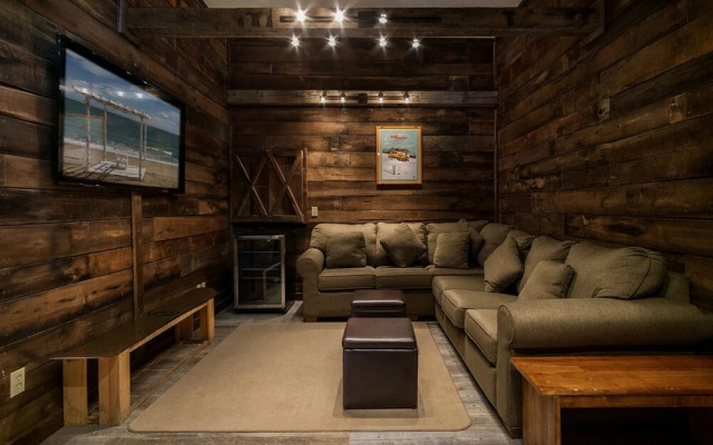 Loggers Run Lane by Casago