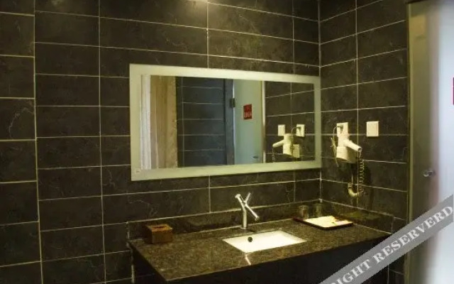 Boutique Hotel (Mianyang People's Park Store)