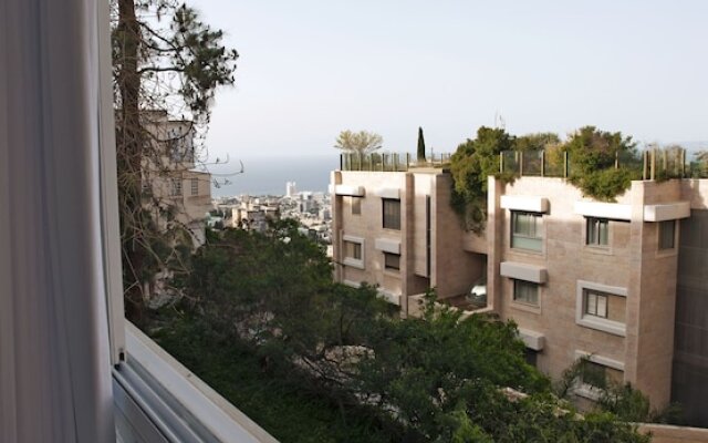Rothschild Luxury Apartment Beautiful View Haifa Israel