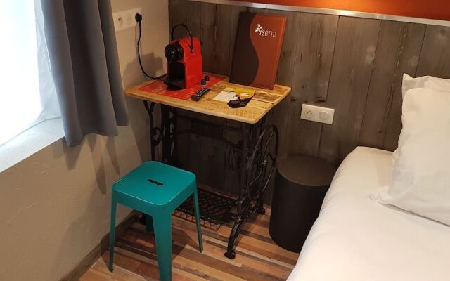 Logis Hotel Yseria - Historical Center