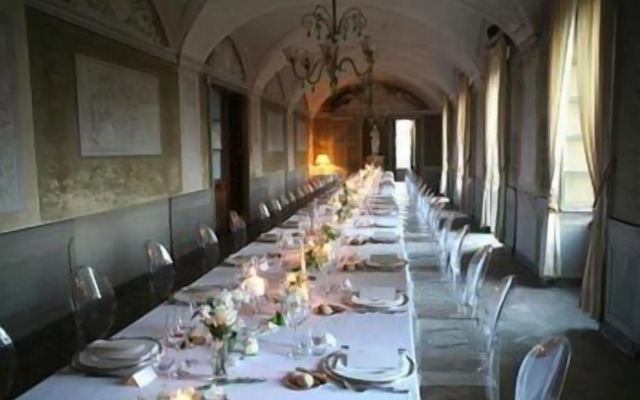 Castello Di San Sebastiano Po