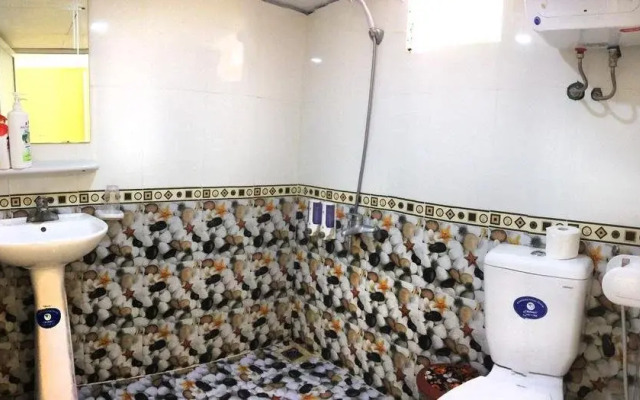 Le Pont Bungalow Hostel