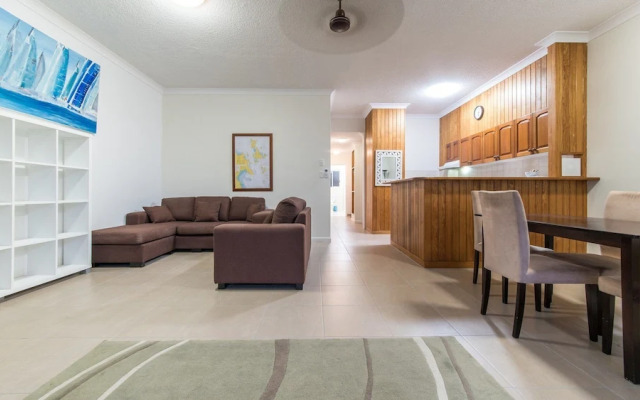 Sea Breeze - Cannonvale