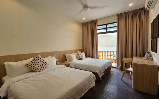 Hotel 22 Gurney – Guest Rooms – George Town