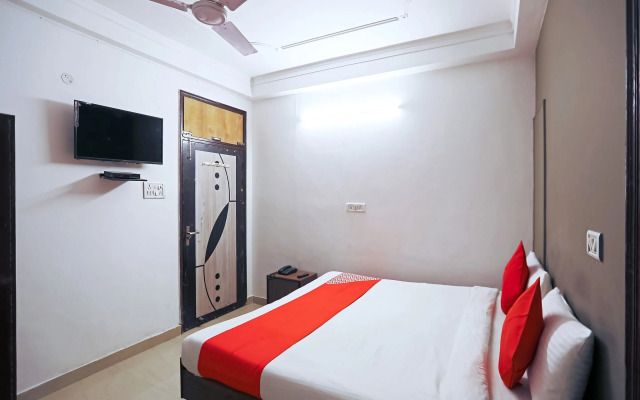 Capital O 29375 Hotel Rainbow Villa