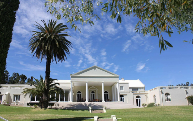 Cascade Country Manor