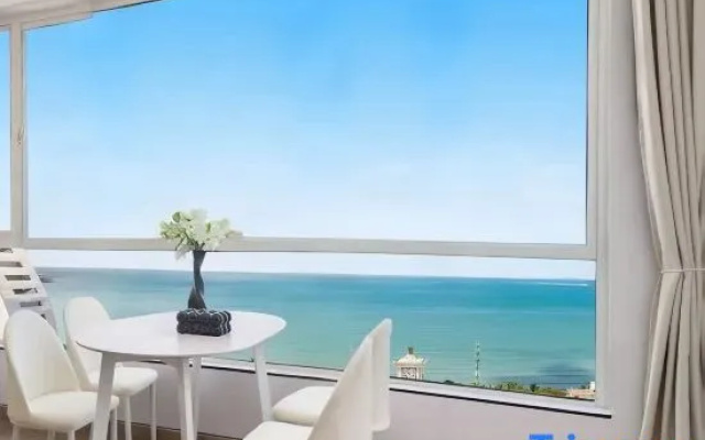 Sanya Bay 9 · City Sea Seascape Home (coconut dream long corridor)