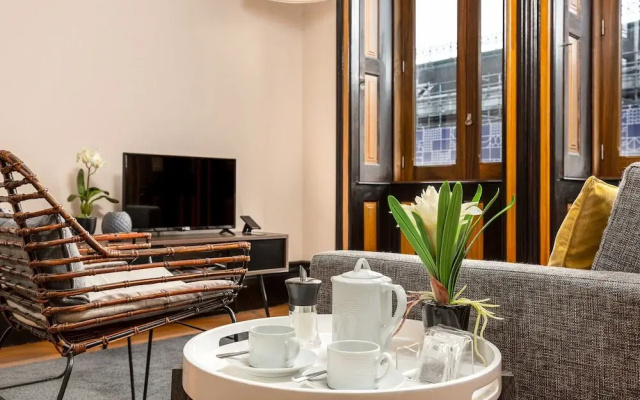 Spacious Modern Apartment in Porto