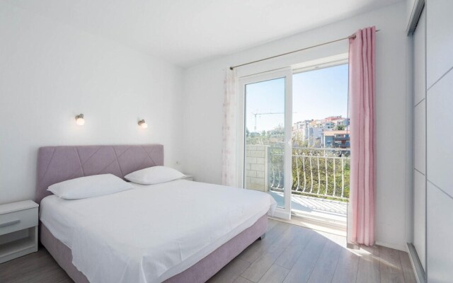 Stunning Apartment in Podstrana With Wifi and 1 Bedrooms