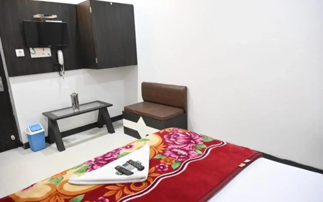 Hotel Arya