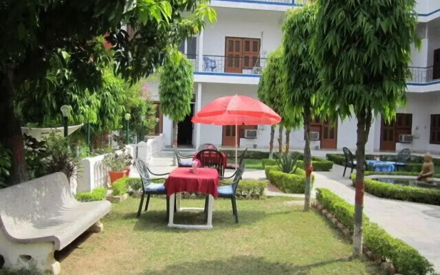 Hotel Surya