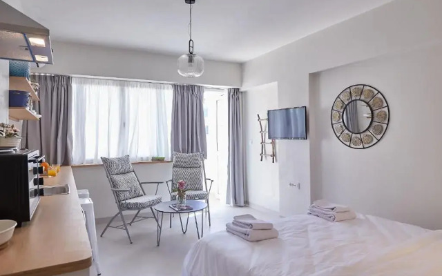 toStay-Unique apartment hotel in Athens center!