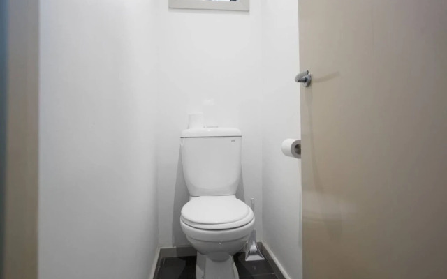 Spacious 3bedrooms big House@mitcham